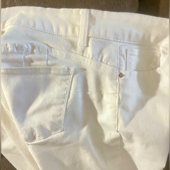 Ladies BUTT I love you white jeans - Picture 3 of 8